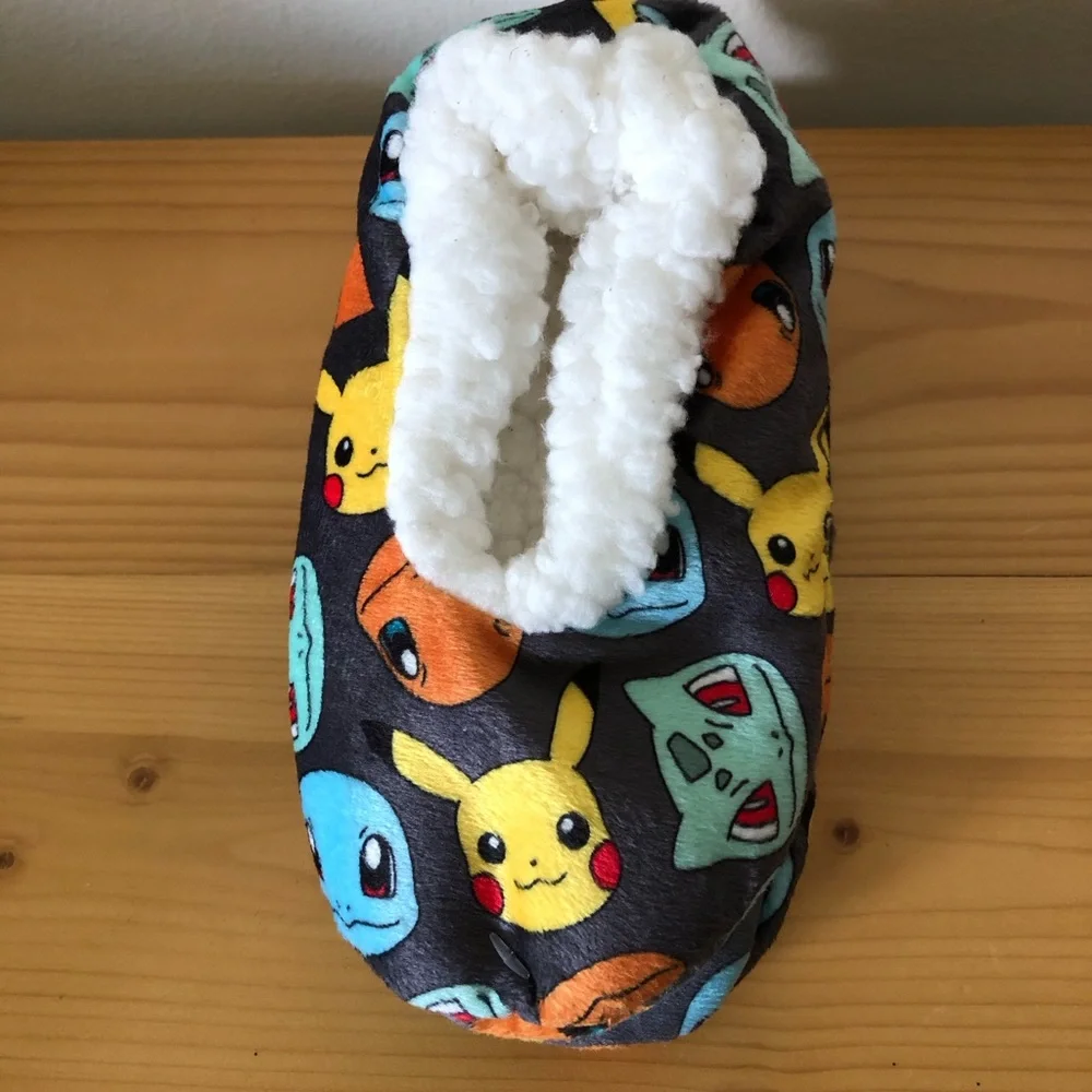 NWT Pokémon Classic Starters Kids Fuzzy Babba Slipper Socks S/M 8-13